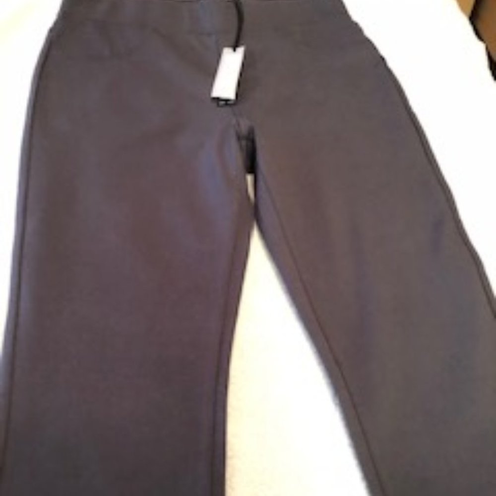 NEW~Tahari Jegging Size M